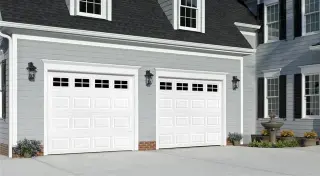 Heritage Series — Traditional Short Panel garage door