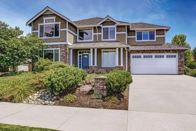 Stamped Shaker Garage Doors