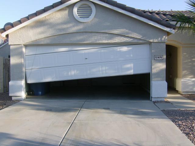Garage Door, Loud Garage Door, Garage Door Repair, Garage Door Maintenance, Phoenix AZ